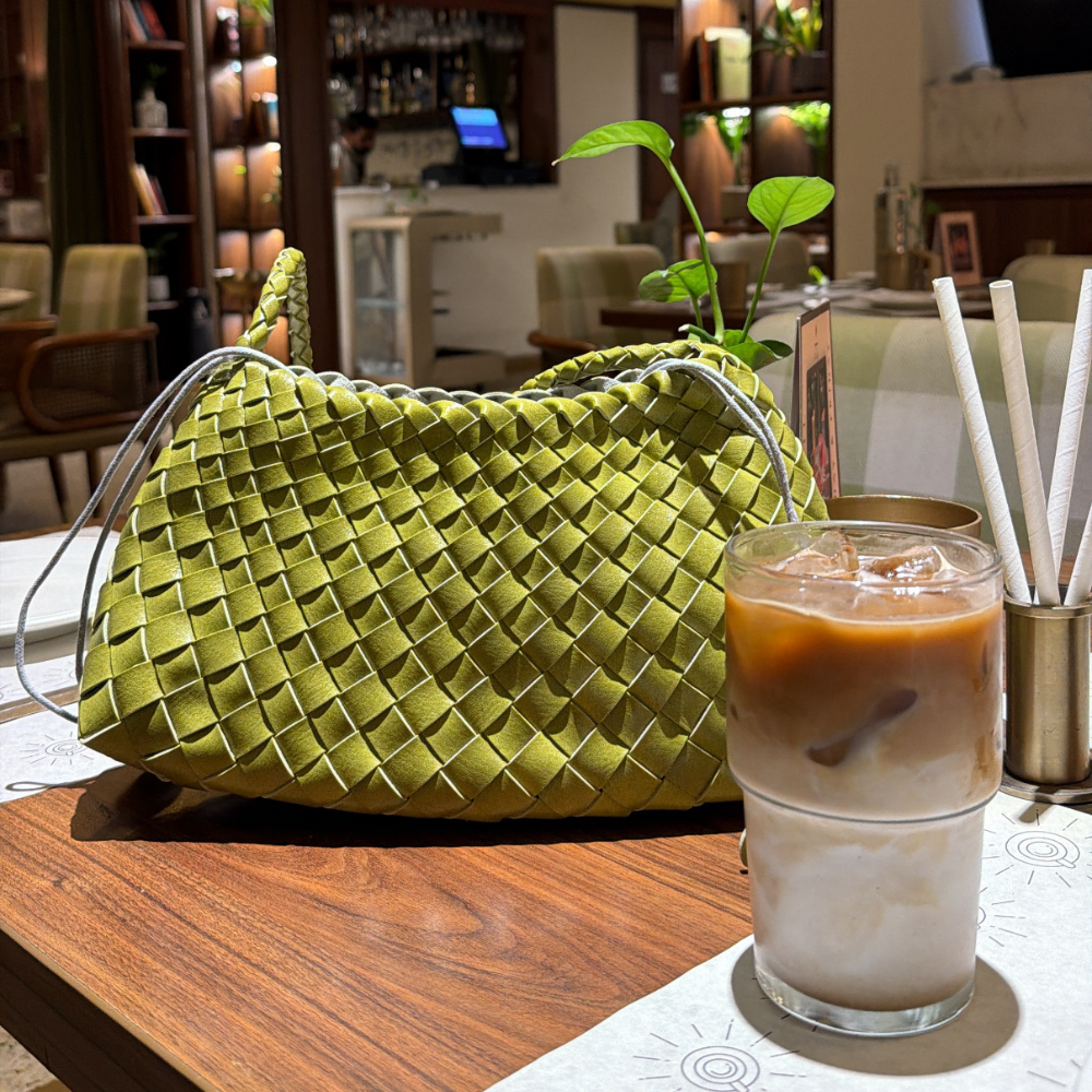 ELARA WOVEN SHOULDER BAG