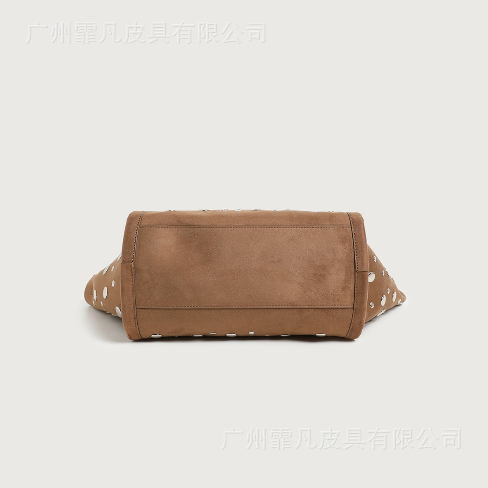 TANN STUDDED TOTE