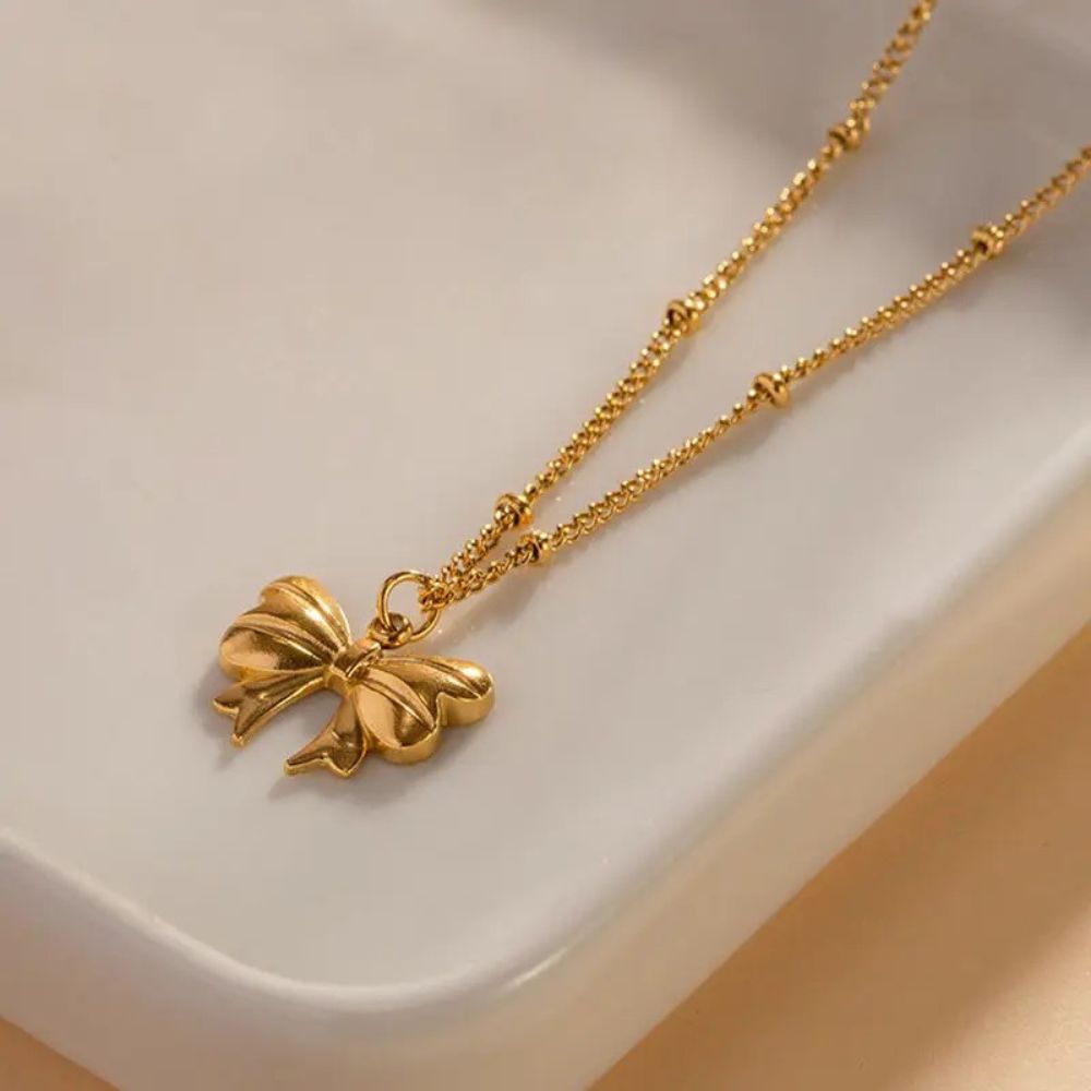 Bow Necklace